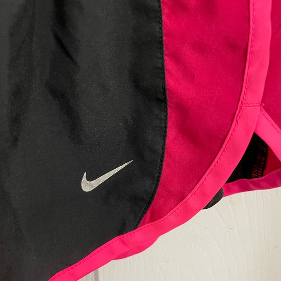 NIKE dry fit running shorts - Picture 2 of 9